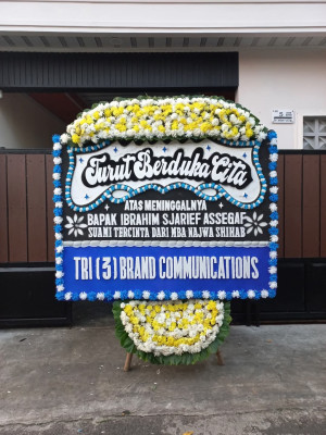 Papan Bunga Duka di Gunungtoar